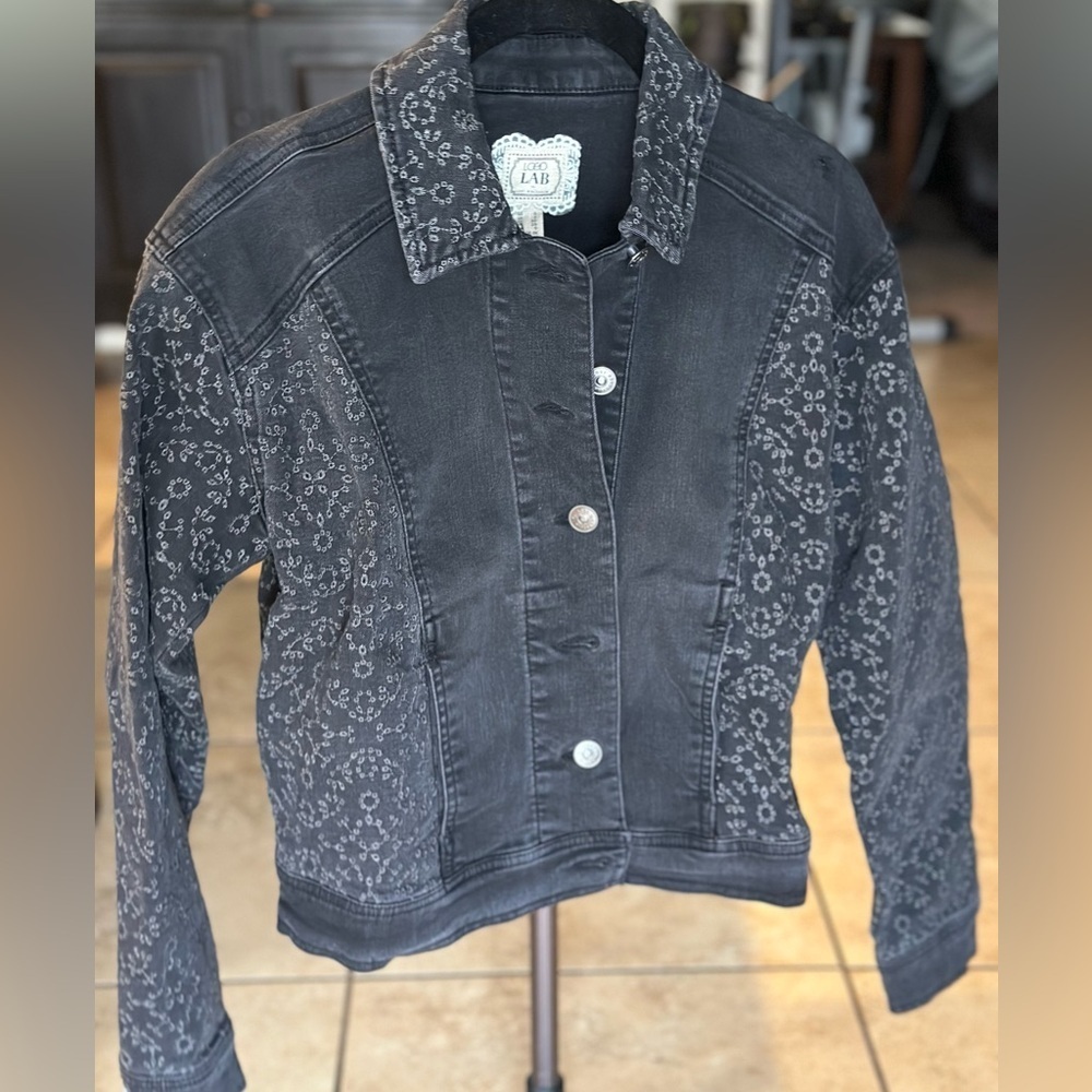 Logo Lab by Lori Goldstein Denim Jacket with Eyelet Embroidery - Picture 4 of 7